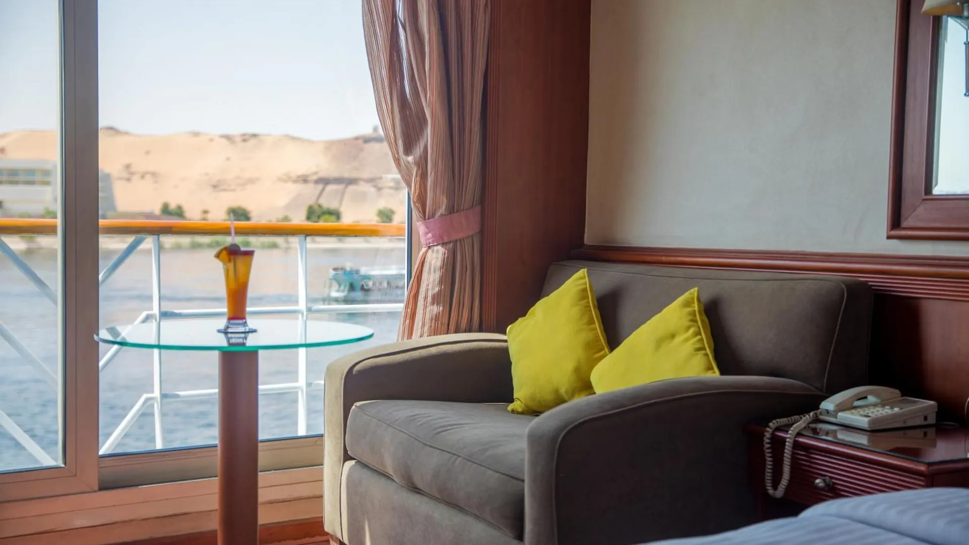 M/S Nephtis Nile Cruise 호텔 룩소르 이집트